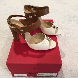 Valentino’s heels pumps casual